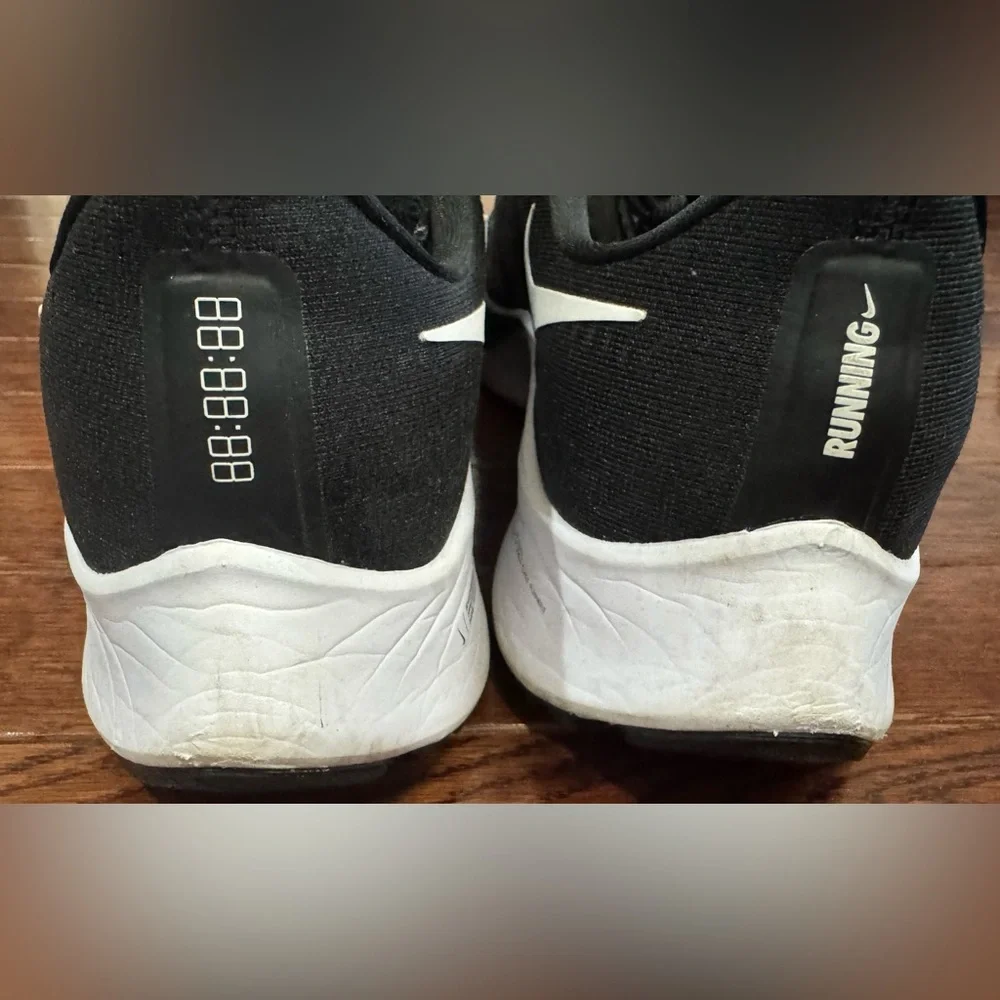 Nike Air Zoom Pegasus 37 Black White Mens Running Shoe Sz 12 Lightweight Sneaker